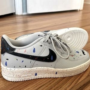 Nike Air splatter paint in grey boys size 6.5